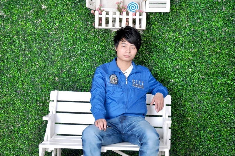 流浪的吉他的第一张照片--云霄征婚网