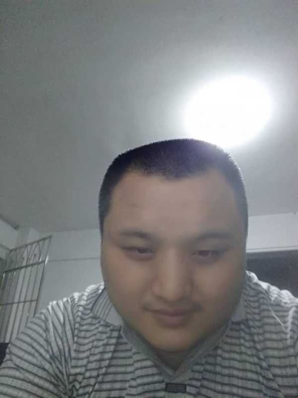 我在机场等艘船的第一张照片--云霄征婚网