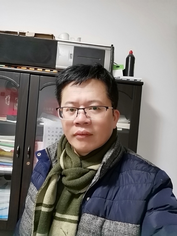 凭海临风的第一张照片--云霄征婚网