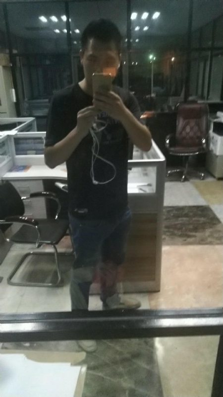 臻之南的第一张照片--云霄征婚网