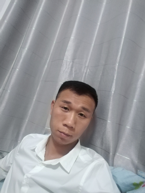 不器的第二张照片--云霄征婚网