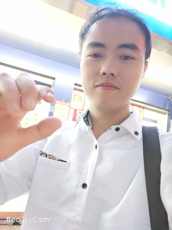 开心就好的第一张照片--云霄征婚网