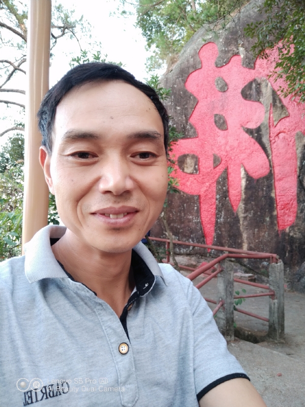 向往彩虹的第二张照片--云霄征婚网