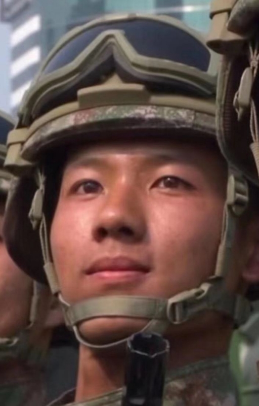 凤翼天翔的第一张照片--云霄征婚网