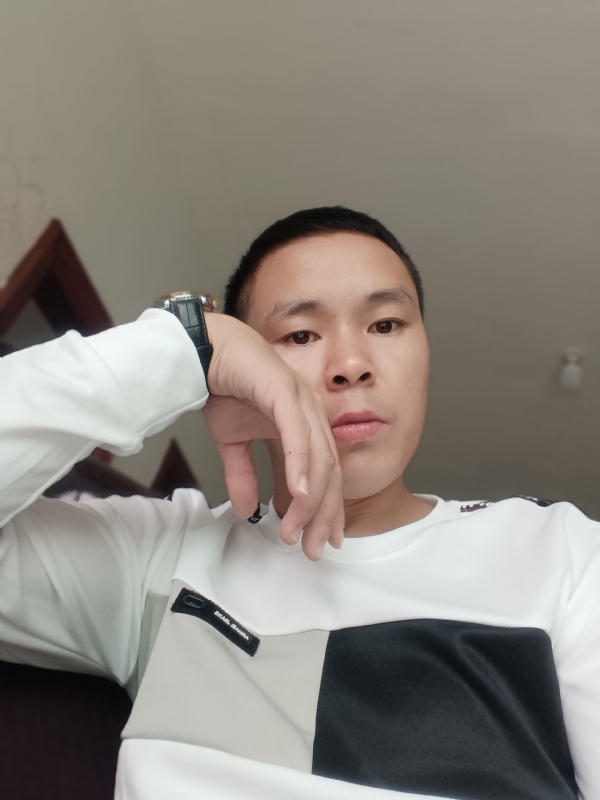 冷漠的第一张照片--云霄征婚网