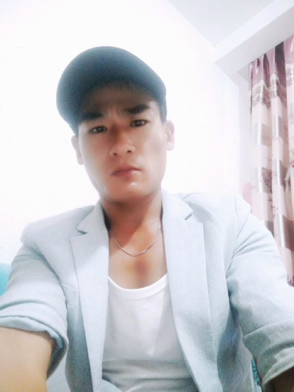 一若千金的第三张照片--云霄征婚网