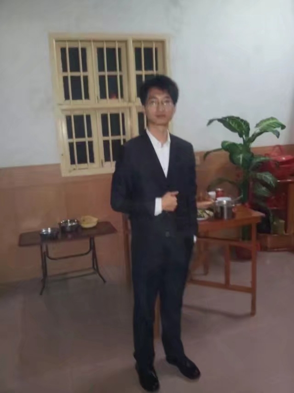 潇湘剑雨的第一张照片--云霄征婚网
