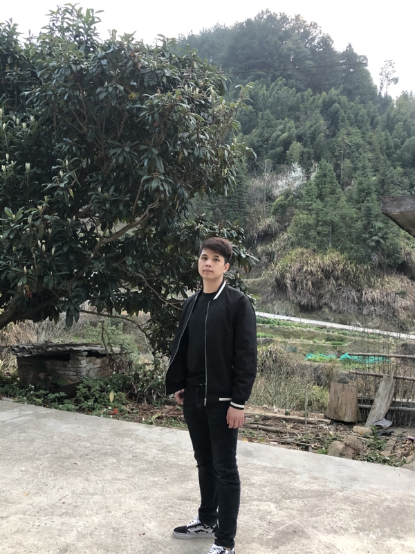 随遇而安的第一张照片--云霄征婚网