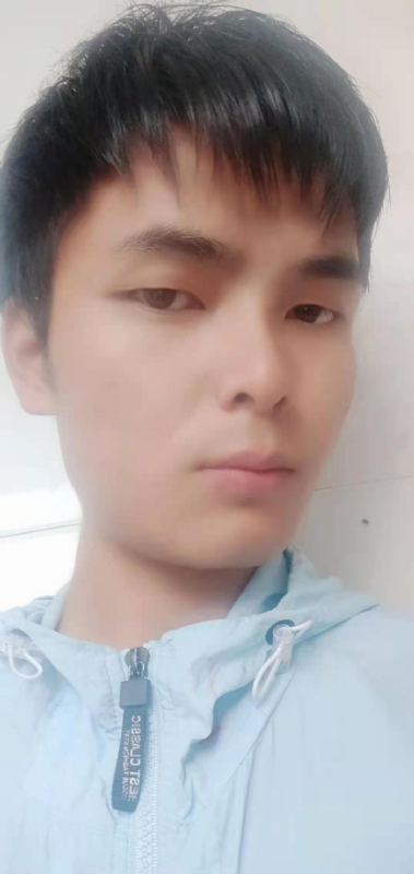 安静的男生的第一张照片--云霄征婚网