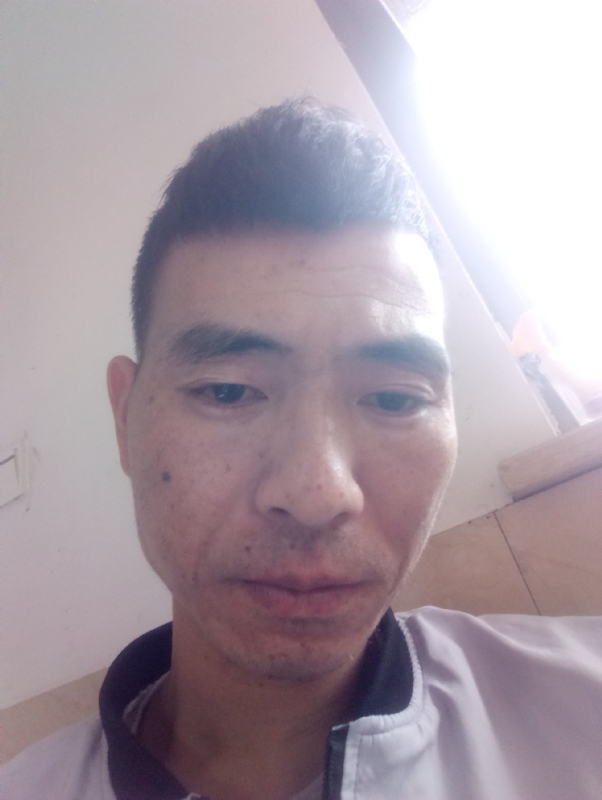 想你的夜的第一张照片--云霄征婚网