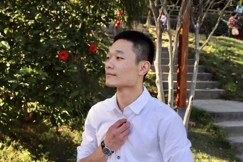 落落大方的第一张照片--云霄征婚网