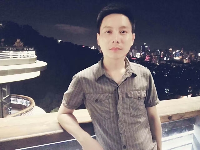 幕秋的第二张照片--云霄征婚网