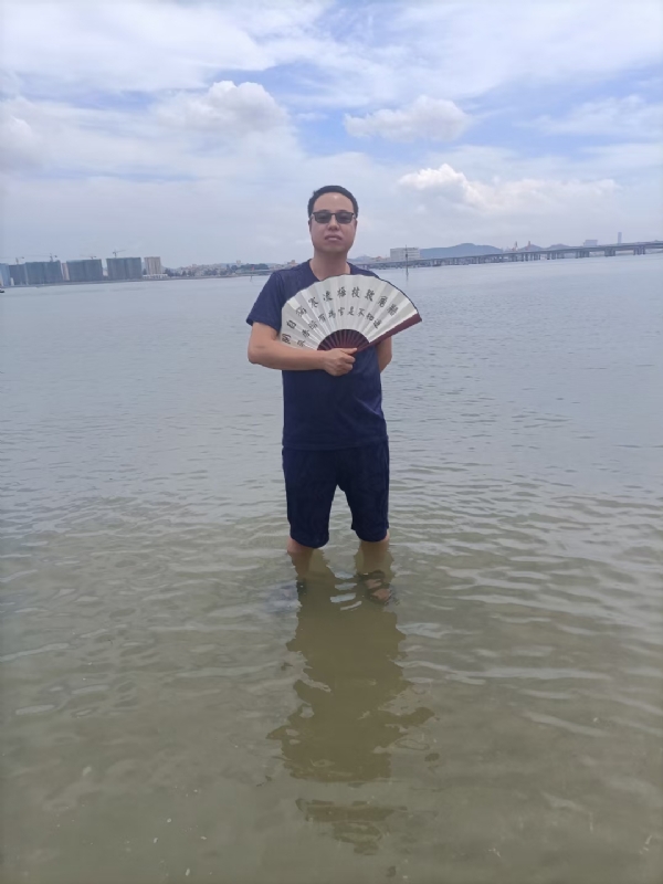 浪迹天涯的第一张照片--云霄征婚网