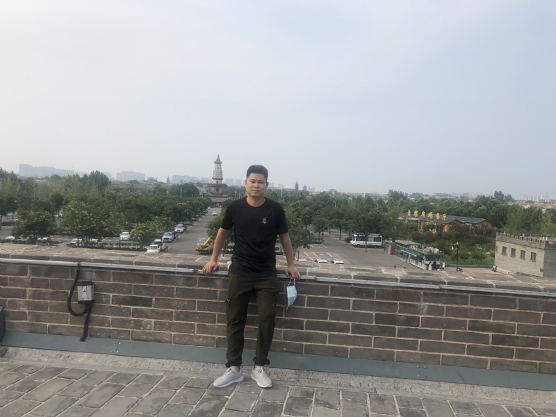 123.向左向右的第一张照片--云霄征婚网