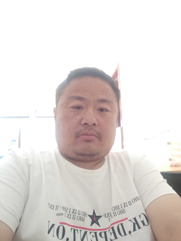 流星隐爱的第二张照片--云霄征婚网