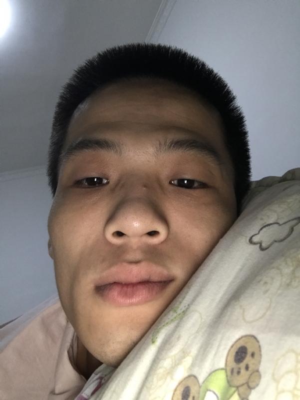 直男的第一张照片--云霄征婚网