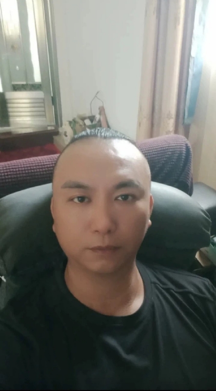 施逸森的第一张照片--云霄征婚网