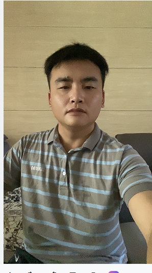 走在红毯那一天的第二张照片--云霄征婚网