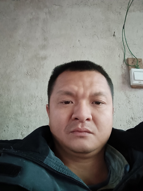 兰成龙的第二张照片--云霄征婚网
