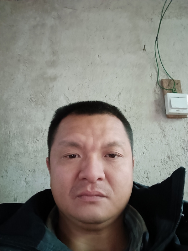 兰成龙的第三张照片--云霄征婚网