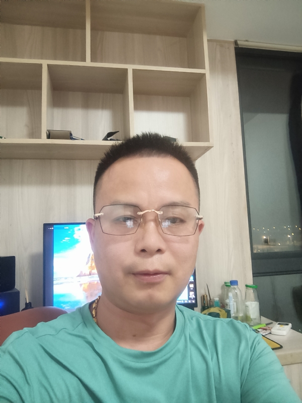 逍遥霸道的第一张照片--云霄征婚网