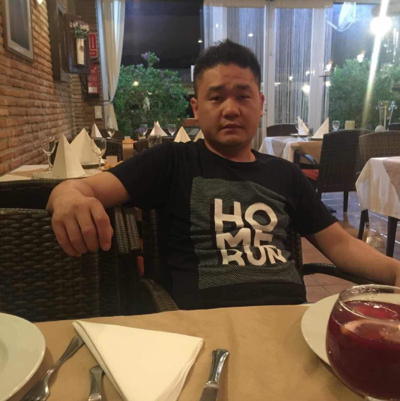 海外游子的第三张照片--云霄征婚网