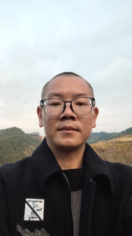 偶然的相遇的第一张照片--云霄征婚网