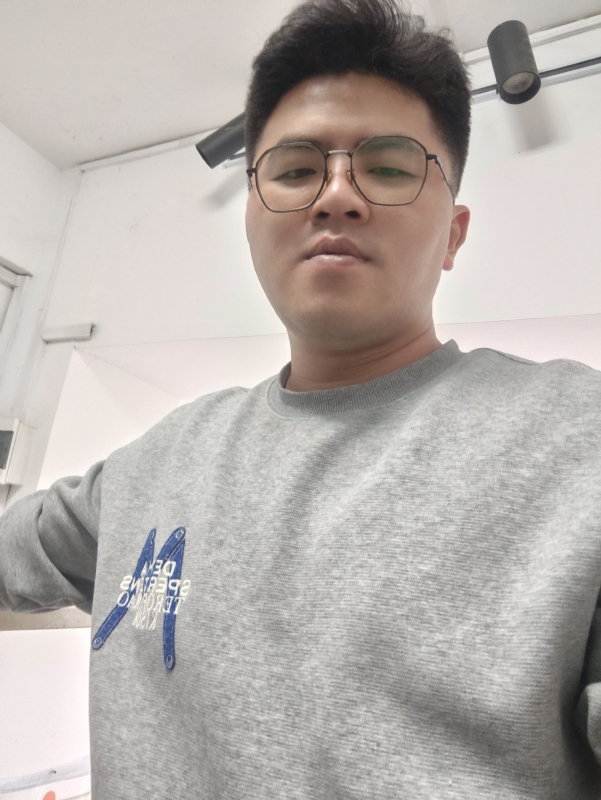 Mr的第三张照片--云霄征婚网